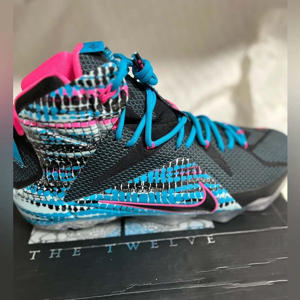 Nike - LEBRON XII - Black/Black-Pink Pow-BL Lagoon. - Picture 5 of 12